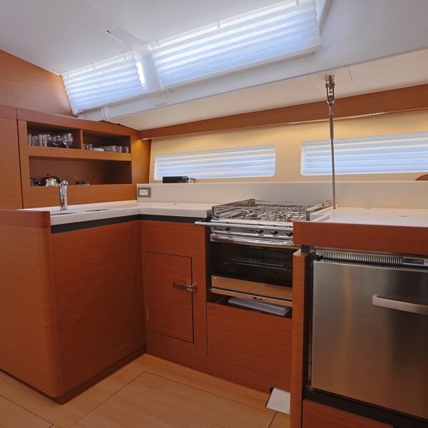 2533c8_1cfa039e4f9643b982488b195843b880~mv2