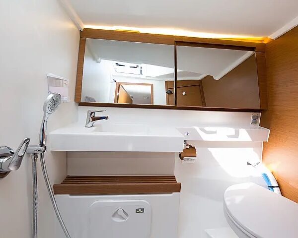 3426571077704715_UZB_0011