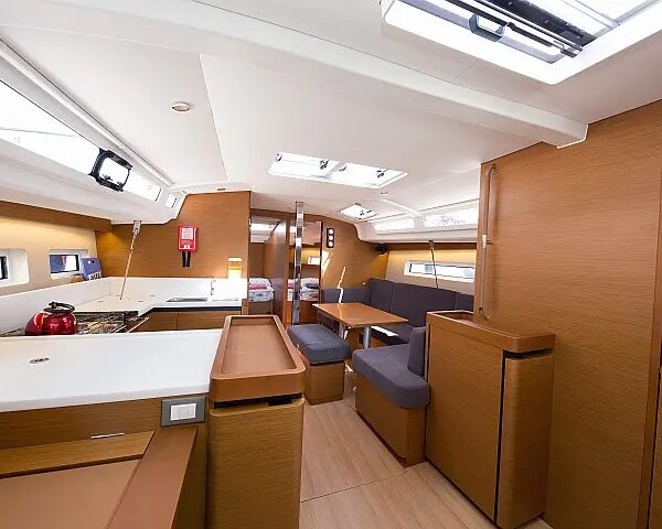 3426601077704715_UZB_0012